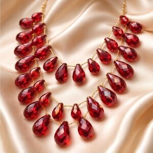 Vintage Elegant Red Teardrop Necklace